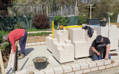 Mauerarbeiten am Backhaus